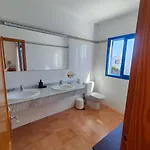 Valperal, Piscina Climatizada Aire Acondicionado Posicion Estrategica!! Nyaraló Playa Blanca