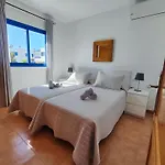 Valperal, Piscina Climatizada Aire Acondicionado Posicion Estrategica!! Nyaraló *