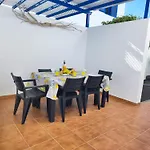 Valperal, Piscina Climatizada Aire Acondicionado Posicion Estrategica!! Nyaraló