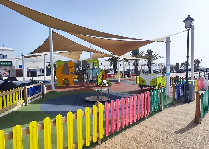 Valperal, Piscina Climatizada Aire Acondicionado Posicion Estrategica!! Nyaraló