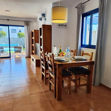 Valperal, Piscina Climatizada Aire Acondicionado Posición Estratégica!!