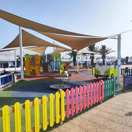 Valperal, Piscina Climatizada Aire Acondicionado Posición Estratégica!! Hébergement de vacances