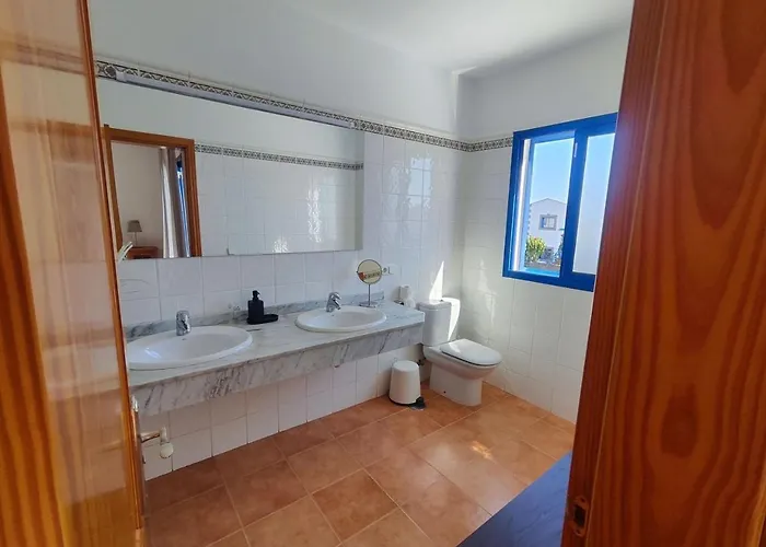 Valperal, Piscina Climatizada Aire Acondicionado Posicion Estrategica!! Nyaraló Playa Blanca