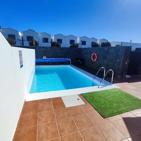 Valperal, Piscina Climatizada Aire Acondicionado Posición Estratégica!!