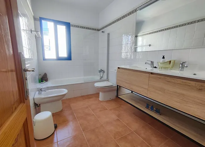 Semesterbostad Valperal, Piscina Climatizada Aire Acondicionado Posicion Estrategica!!