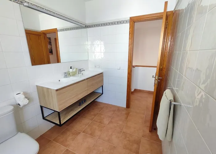 Valperal, Piscina Climatizada Aire Acondicionado Posicion Estrategica!! * Playa Blanca (Lanzarote)